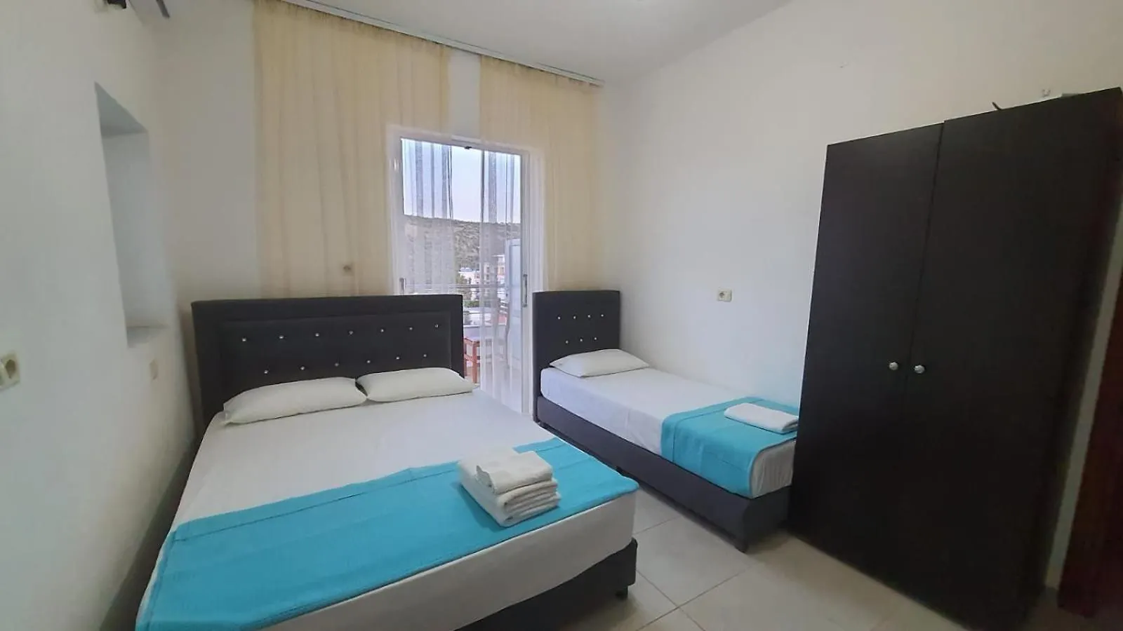 Vila Albi Ksamil 0*,  Albania