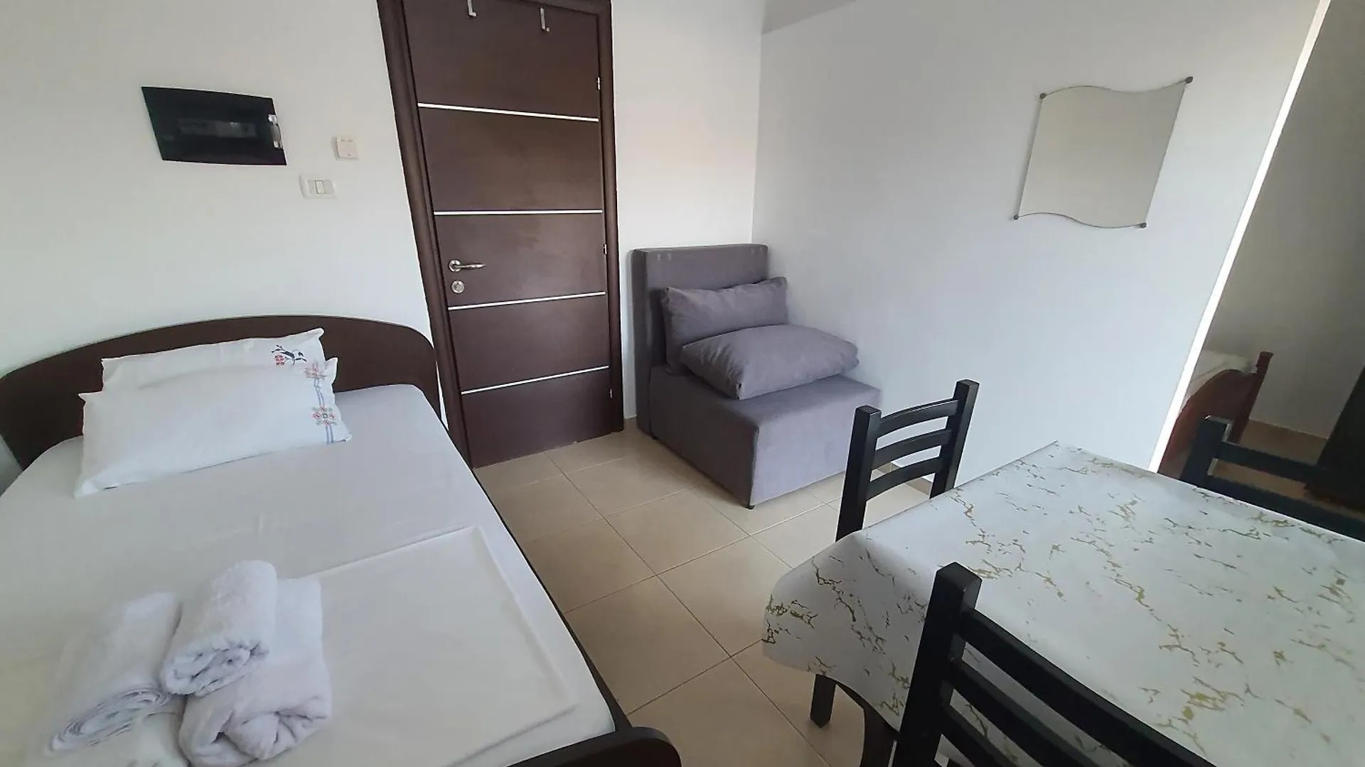 Guest house Vila Albi Ksamil